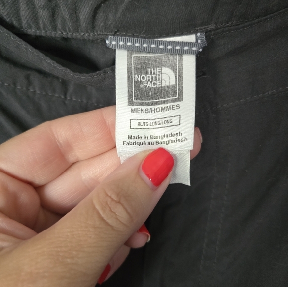 The North Face Pants Men’s XL Convertible Cargo Pants Gray Nylon Hiking - Picture 5 of 6